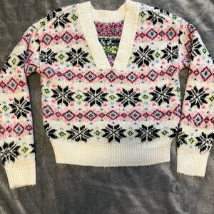 Cozy White and Black Patterned Women's Sweater